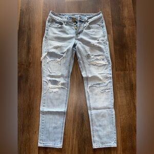 American Eagle Tomgirl jeans size 2